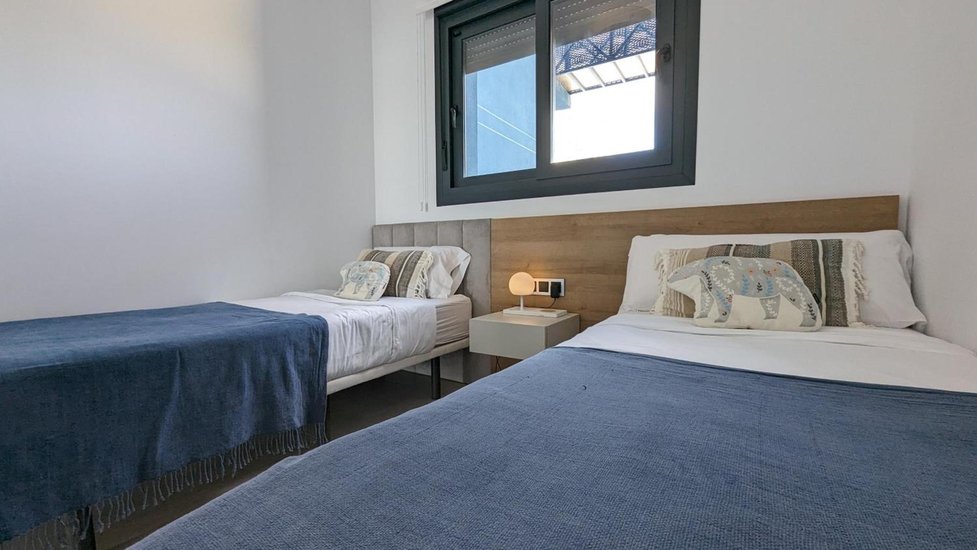Sunset Waves Luxury Apartment Бенидорм Екстериор снимка
